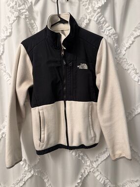 The North Face Black & Cream Puffer Fleece Jacket